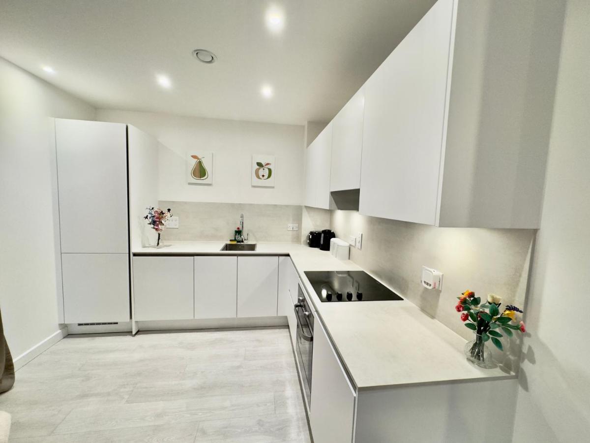 3Bedroom, 2Bathroom, Balcony,Luxury Flat Westfield ロンドン エクステリア 写真