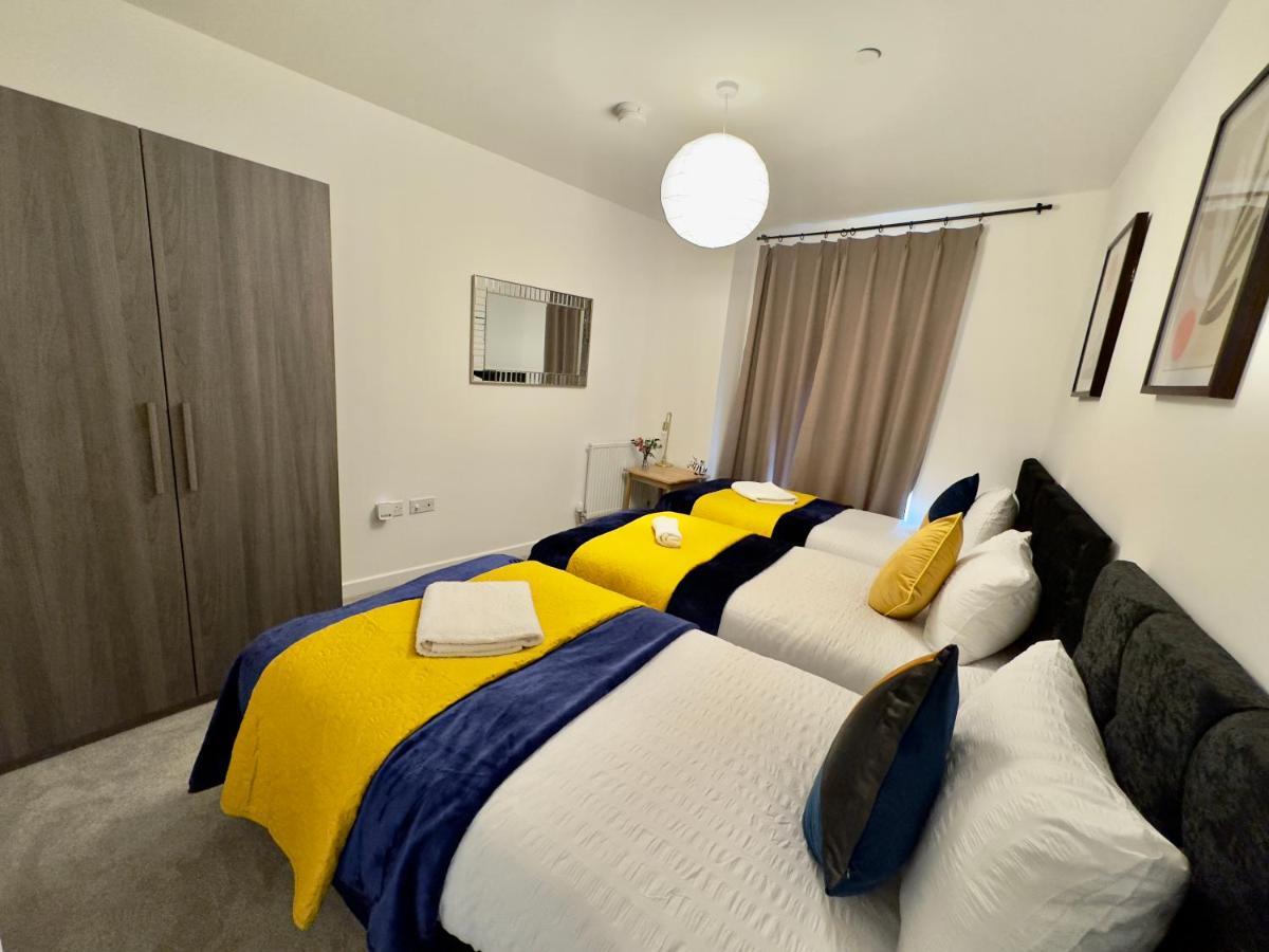3Bedroom, 2Bathroom, Balcony,Luxury Flat Westfield ロンドン エクステリア 写真