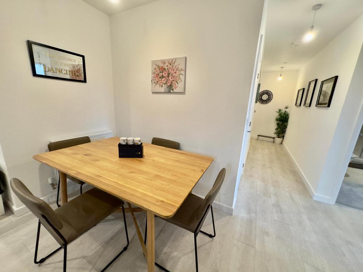 3Bedroom, 2Bathroom, Balcony,Luxury Flat Westfield ロンドン エクステリア 写真
